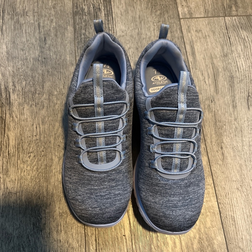 Slip-On Men's Casual Sneakers in Heather Gray